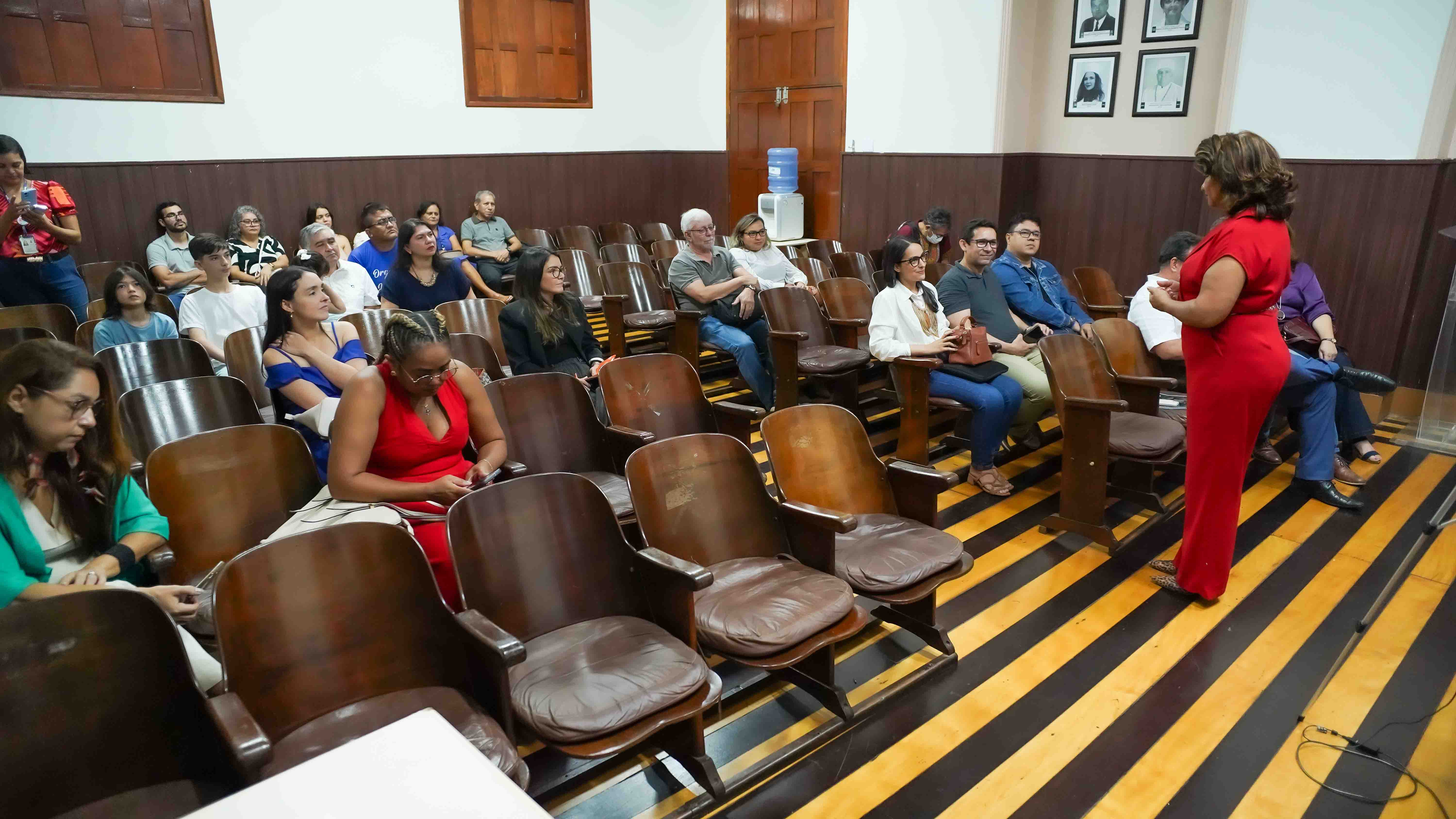 Assinatura do termo de  posse dos novos docentes UEPA 2024