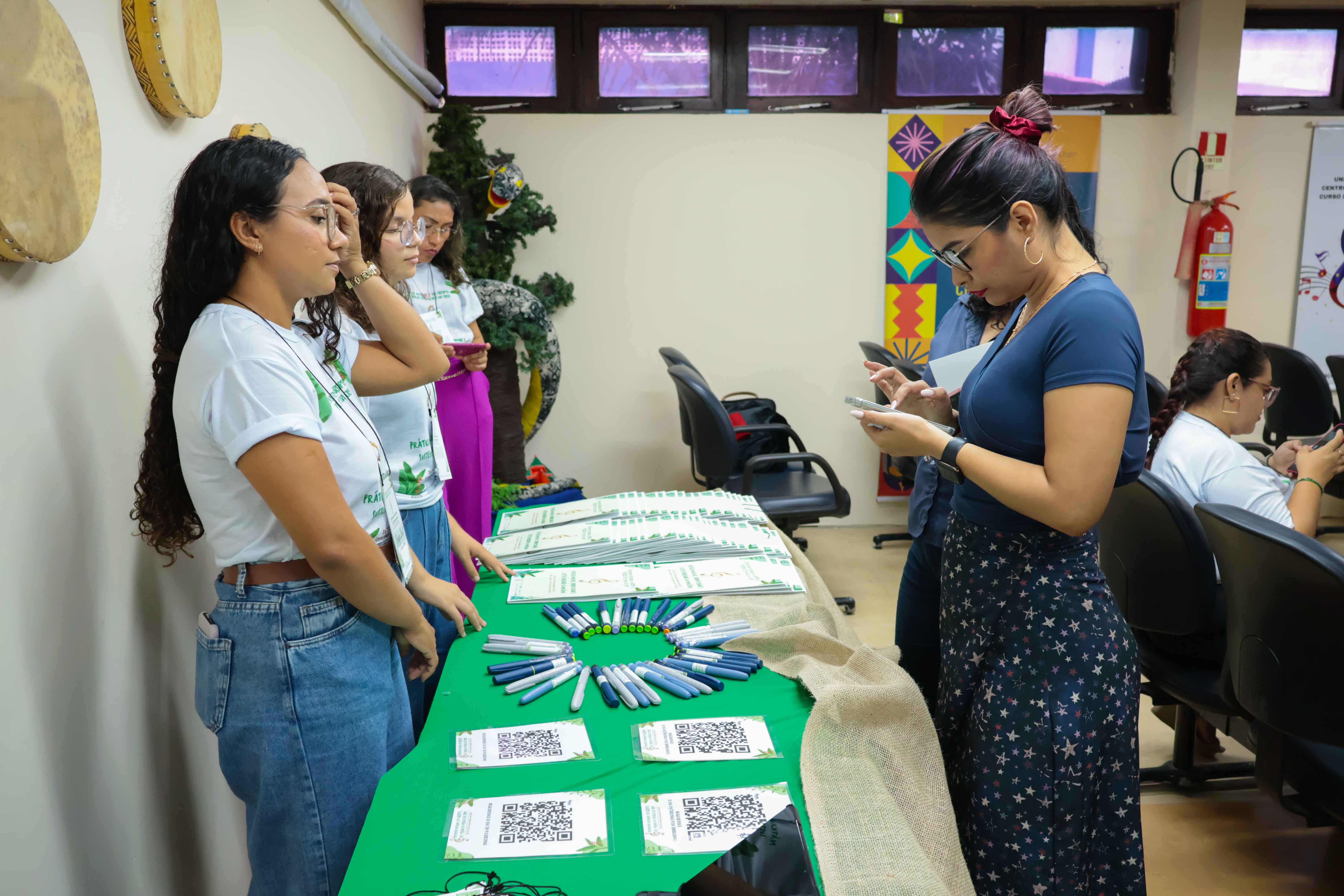 O II Encontro Integrado dos Grupos de Pesquisa em Música da UEPA – II, ENIGRUPEM é uma atividade que integra o 3º Fórum dos Grupos de Pesquisa em Música da UEPA e está vinculado ao tema central “Práticas Musicais, biodiversidade e sustentabilidade na Amazônia” .