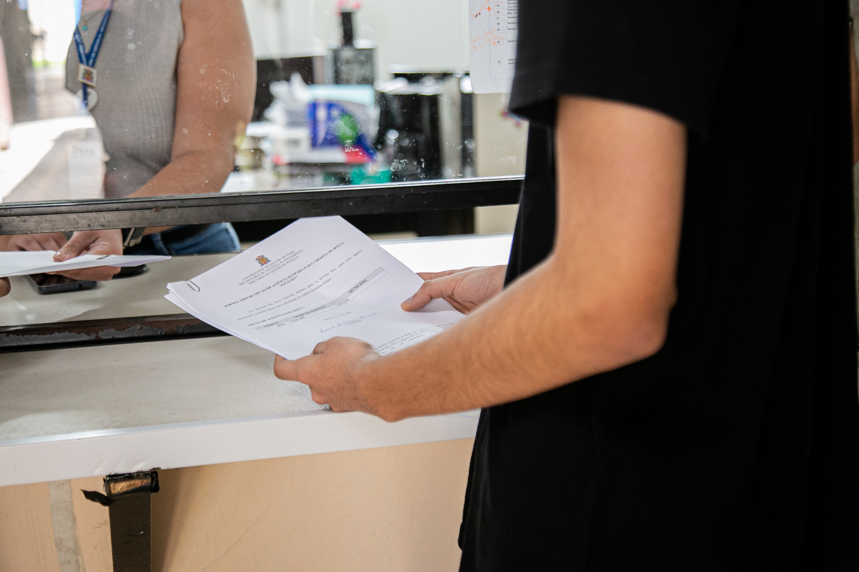 Candidatos devem ficar atentos à documentação necessária para efetivar a matrícula.