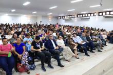 Homenagens marcaram a comemoração dos 40 anos do curso de Pedagogia  da Universidade Estadual do Pará, na noite de ontem, terça - feira, 10, no auditório Paulo Freire do CCSE. Foto : Sidney Oliveira/Ascom Uepa. 