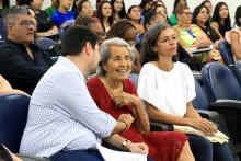 Homenagens marcaram a comemoração dos 40 anos do curso de Pedagogia  da Universidade Estadual do Pará, na noite de ontem, terça - feira, 10, no auditório Paulo Freire do CCSE. Foto : Sidney Oliveira/Ascom Uepa. 