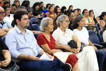Homenagens marcaram a comemoração dos 40 anos do curso de Pedagogia  da Universidade Estadual do Pará, na noite de ontem, terça - feira, 10, no auditório Paulo Freire do CCSE. Foto : Sidney Oliveira/Ascom Uepa. 