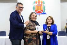 Homenagens marcaram a comemoração dos 40 anos do curso de Pedagogia  da Universidade Estadual do Pará, na noite de ontem, terça - feira, 10, no auditório Paulo Freire do CCSE. Foto : Sidney Oliveira/Ascom Uepa. 