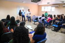 Em visita ao campus de  Marabá para companhar a construção do bloco 5, reunir com a coordenação do Campus e servidores, o reitor Clay Chagas também participou do acolhimento  aos alunos de Biomedicina. Foto: Sidney Oliveira/Ascom Uepa