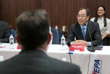 Reunião entre a gestão superior da Uepa e a delegação da Shandong Normal University (SDNU). Na ocasião, foi assinado a  renovação do convênio com o Instituto Confúcio. Foto: Sidney Oliveira - Ascom Uepa.