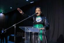 Durante a cerimônia de formatura dos alunos do curso de Medicina, a aluna Lívia Guerreiro de Barros Bentes recebeu a Medalha Prof. Dr. João Maradei, como prêmio por seu desempenho acadêmico.