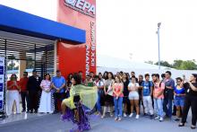 Na manhã desta sexta - feira, 13, foi inaugurada a pintura do muro do campus XXll, em Ananindeua. O reitor Clay Chagas esteve presente para fazer a visita à arte no muro junto aos servidores e alunos do campus, além de visitar também o laboratório multidisciplinar. Foto: Sidney Oliveira/Ascom Uepa.