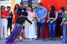 Na manhã desta sexta - feira, 13, foi inaugurada a pintura do muro do campus XXll, em Ananindeua. O reitor Clay Chagas esteve presente para fazer a visita à arte no muro junto aos servidores e alunos do campus, além de visitar também o laboratório multidisciplinar. Foto: Sidney Oliveira/Ascom Uepa.