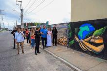Na manhã desta sexta - feira, 13, foi inaugurada a pintura do muro do campus XXll, em Ananindeua. O reitor Clay Chagas esteve presente para fazer a visita à arte no muro junto aos servidores e alunos do campus, além de visitar também o laboratório multidisciplinar. Foto: Sidney Oliveira/Ascom Uepa.