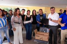 Gestão Superior entrega equipamentos ao CCSE