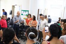 O reitor em exercício, Carlos Capela, entregou, na manhã desta terça - feira, 25, equipamentos à Escola de Enfermagem Magalhães Barata. Foto: Sidney Oliveira/Ascom Uepa.