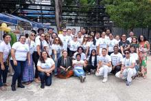 Com o intuito de apresentar símbolos de diferentes religiões, fazer perceber a riqueza da diversidade e apontar para o respeito às diferentes crenças e acenar para o compromisso de todos para erradicarmos a intolerância religiosa presente em nossa sociedade, o Curso de Licenciatura em Ciências da Religião – UEPA, promoveu no dia 20 de outubro, na Praça da República, a Exposição “Símbolos sagrados das Religiões – conhecer para respeitar e conviver em paz”.