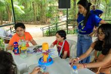 Grupo APOIA homenageia mães de pessoas autistas