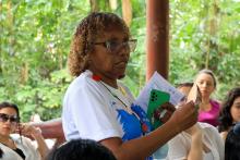 Grupo APOIA homenageia mães de pessoas autistas