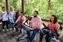 Grupo APOIA homenageia mães de pessoas autistas