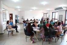 O Pró-reitor Carlos Capela, entrega equipamentos no Campus VII de Conceição do Araguaia. Fotos: Sidney Oliveira/Ascom Uepa.