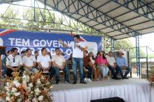 O governador Helder Barbalho e o Reitor da Uepa, Clay Chagas, inauguram quadra poliesportiva em Conceição do Araguaia. Foto: Sidney Oliveira/Ascom Uepa