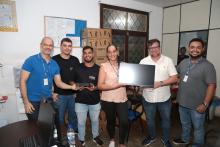 O Reitor da Uepa, Clay Chagas, entrega equipamentos no Campus XV de Redenção. Fotos: Sidney Oliveira/Ascom Uepa.