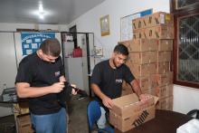O Reitor da Uepa, Clay Chagas, entrega equipamentos no Campus XV de Redenção. Fotos: Sidney Oliveira/Ascom Uepa.