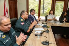 Assinatura do convênio entre a PM e a UEPA - curso de língua inglesa para agentes da PM.