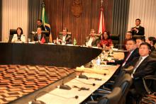 A delegação chinesa e a gestão da Uepa se reuniram com o governador Helder Barbalho, na Casa Civil. Foto - Sidney Oliveira - Ascom Uepa