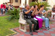 Servidores da Uepa participam do culto ecumênico de Páscoa na reitoria. Foto: Marcelo Rodrigues/Ascom Uepa.
