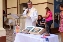 Servidores da Uepa participam do culto ecumênico de Páscoa na reitoria. Foto: Marcelo Rodrigues/Ascom Uepa.