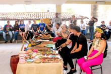 Roda de conversa e mostra sobre cultura alimentar indígena no CCSE. Foto: Marcelo Rodrigues/Ascom Uepa.