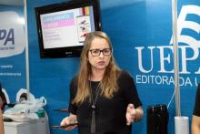 Foi lançado no estande da Eduepa que integra a Feira do Livro, o  Ebook " Gênero e Sexualidade  na Amazônia", na tarde dessa quarta-feira (21). - Foto: Sidney Oliveira/Ascom Uepa.