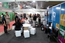 Foi lançado no estande da Eduepa que integra a Feira do Livro, o  Ebook " Gênero e Sexualidade  na Amazônia", na tarde dessa quarta-feira (21). - Foto: Sidney Oliveira/Ascom Uepa.