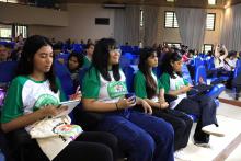 Alunas do projeto Meninas na Escola, Mulheres na Ciência: tecendo caminhos de equidade na Amazônia paraense. Foto: Sidney Oliveira/Ascom Uepa.