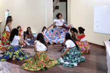 Alunas do projeto Meninas na escola, mulheres na ciência: tecendo caminhos de equidade na Amazônia paraense. Foto: Sidney Oliveira/Ascom Uepa.