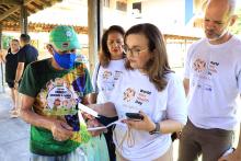 A Universidade do Estado do Pará (Uepa) sediou na manhã desta sexta-feira, 18, o mutirão de atendimento dermatológico com foco em hanseníase, promovido pela Sociedade Brasileira de Dermatologia (SBD) em parceria com a International League of Dermatological Society (ILDS). Na foto,  a coordenadora da ação, professora Regina Carneiro, a vice-reitora, Ilma Pastanave o pró-reitor de gestão Carlos Capela. Foto: Sidney Oliveira/Ascom Uepa