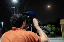 Mais de 180 pessoas compareceram na Usina da Paz do Benguí, nesta quinta-feira, 14, para a observação do céu noturno proporcionada pelo Centro de Ciências e Planetário do Pará.