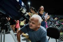 Mais de 180 pessoas compareceram na Usina da Paz do Benguí, nesta quinta-feira, 14, para a observação do céu noturno proporcionada pelo Centro de Ciências e Planetário do Pará.