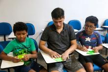 Planetário promove minicurso e oficinas de férias. Na foto, Origami. Foto: Sidney Oliveira / Ascom Uepa