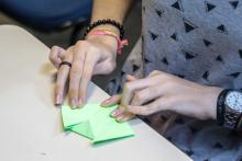 Planetário promove minicurso e oficinas de férias. Na foto, Origami. Foto: Sidney Oliveira / Ascom Uepa