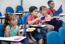 Planetário promove minicurso e oficinas de férias. Na foto, Origami. Foto: Sidney Oliveira / Ascom Uepa