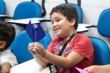 Planetário promove minicurso e oficinas de férias. Na foto, Origami. Foto: Sidney Oliveira / Ascom Uepa
