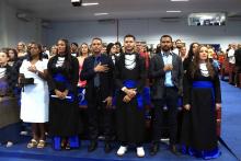 Na noite de quarta-feira, 18, a Universidade do Estado do Pará (Uepa) realizou a outorga de grau das primeiras turmas de graduação em Parauapebas, no sudeste do Pará. Ao todo, 37 alunos receberam seu diploma nas áreas de Licenciatura em Matemática, Bacharelado em Engenharia de Software e Licenciatura em Ciências Biológicas. Foto: Sidney Oliveira/Ascom Uepa.