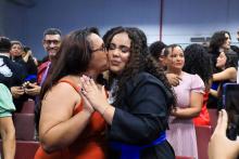 Na noite de quarta-feira, 18, a Universidade do Estado do Pará (Uepa) realizou a outorga de grau das primeiras turmas de graduação em Parauapebas, no sudeste do Pará. Ao todo, 37 alunos receberam seu diploma nas áreas de Licenciatura em Matemática, Bacharelado em Engenharia de Software e Licenciatura em Ciências Biológicas. Foto: Sidney Oliveira/Ascom Uepa.