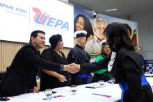 Na noite de quarta-feira, 18, a Universidade do Estado do Pará (Uepa) realizou a outorga de grau das primeiras turmas de graduação em Parauapebas, no sudeste do Pará. Ao todo, 37 alunos receberam seu diploma nas áreas de Licenciatura em Matemática, Bacharelado em Engenharia de Software e Licenciatura em Ciências Biológicas. Foto: Sidney Oliveira/Ascom Uepa.