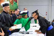 Na noite de quarta-feira, 18, a Universidade do Estado do Pará (Uepa) realizou a outorga de grau das primeiras turmas de graduação em Parauapebas, no sudeste do Pará. Ao todo, 37 alunos receberam seu diploma nas áreas de Licenciatura em Matemática, Bacharelado em Engenharia de Software e Licenciatura em Ciências Biológicas. Foto: Sidney Oliveira/Ascom Uepa.