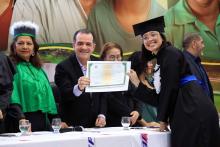 Na noite de quarta-feira, 18, a Universidade do Estado do Pará (Uepa) realizou a outorga de grau das primeiras turmas de graduação em Parauapebas, no sudeste do Pará. Ao todo, 37 alunos receberam seu diploma nas áreas de Licenciatura em Matemática, Bacharelado em Engenharia de Software e Licenciatura em Ciências Biológicas. Foto: Sidney Oliveira/Ascom Uepa.