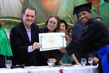 Na noite de quarta-feira, 18, a Universidade do Estado do Pará (Uepa) realizou a outorga de grau das primeiras turmas de graduação em Parauapebas, no sudeste do Pará. Ao todo, 37 alunos receberam seu diploma nas áreas de Licenciatura em Matemática, Bacharelado em Engenharia de Software e Licenciatura em Ciências Biológicas. Foto: Sidney Oliveira/Ascom Uepa.