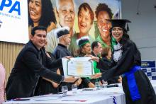 Na noite de quarta-feira, 18, a Universidade do Estado do Pará (Uepa) realizou a outorga de grau das primeiras turmas de graduação em Parauapebas, no sudeste do Pará. Ao todo, 37 alunos receberam seu diploma nas áreas de Licenciatura em Matemática, Bacharelado em Engenharia de Software e Licenciatura em Ciências Biológicas. Foto: Sidney Oliveira/Ascom Uepa.