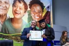 Na noite de quarta-feira, 18, a Universidade do Estado do Pará (Uepa) realizou a outorga de grau das primeiras turmas de graduação em Parauapebas, no sudeste do Pará. Ao todo, 37 alunos receberam seu diploma nas áreas de Licenciatura em Matemática, Bacharelado em Engenharia de Software e Licenciatura em Ciências Biológicas. Foto: Sidney Oliveira/Ascom Uepa.