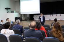 Foi realizada, na tarde da segunda-feira, 28, no auditório do Ueafto, no Ccbs, a palestra Políticas Públicas de Inovação na Amazônia, com o professor Antônio de Lima Mesquita, diretor da Agência de Inovação a Propriedade Intelectual da Universidade do Estado do Amazonas. Na foto, o professor Antônio de Lima Mesquita. Foto: Sidney Oliveira/Ascom Uepa.