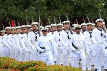 Tropas desfilam em apresentação ao novo comandante da Marinha do Brasil. Foto: Sidney Oliveira/Ascom Uepa.