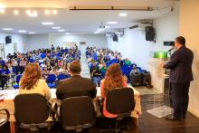 Cerimônia de recondução do diretor e posse do vice-diretor do Centro de Ciências Biológicas e da Saúde (CCBS), professores Emanuel Soares de Sousa e Smayk Sousa. Na foto, o reitor Clay Chagas. Foto: Sidney Oliveira/Ascom Uepa
